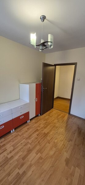Auchan, Titan, apartament 3 camere de vanzare.