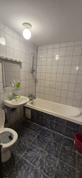 Auchan, Titan, apartament 3 camere de vanzare.